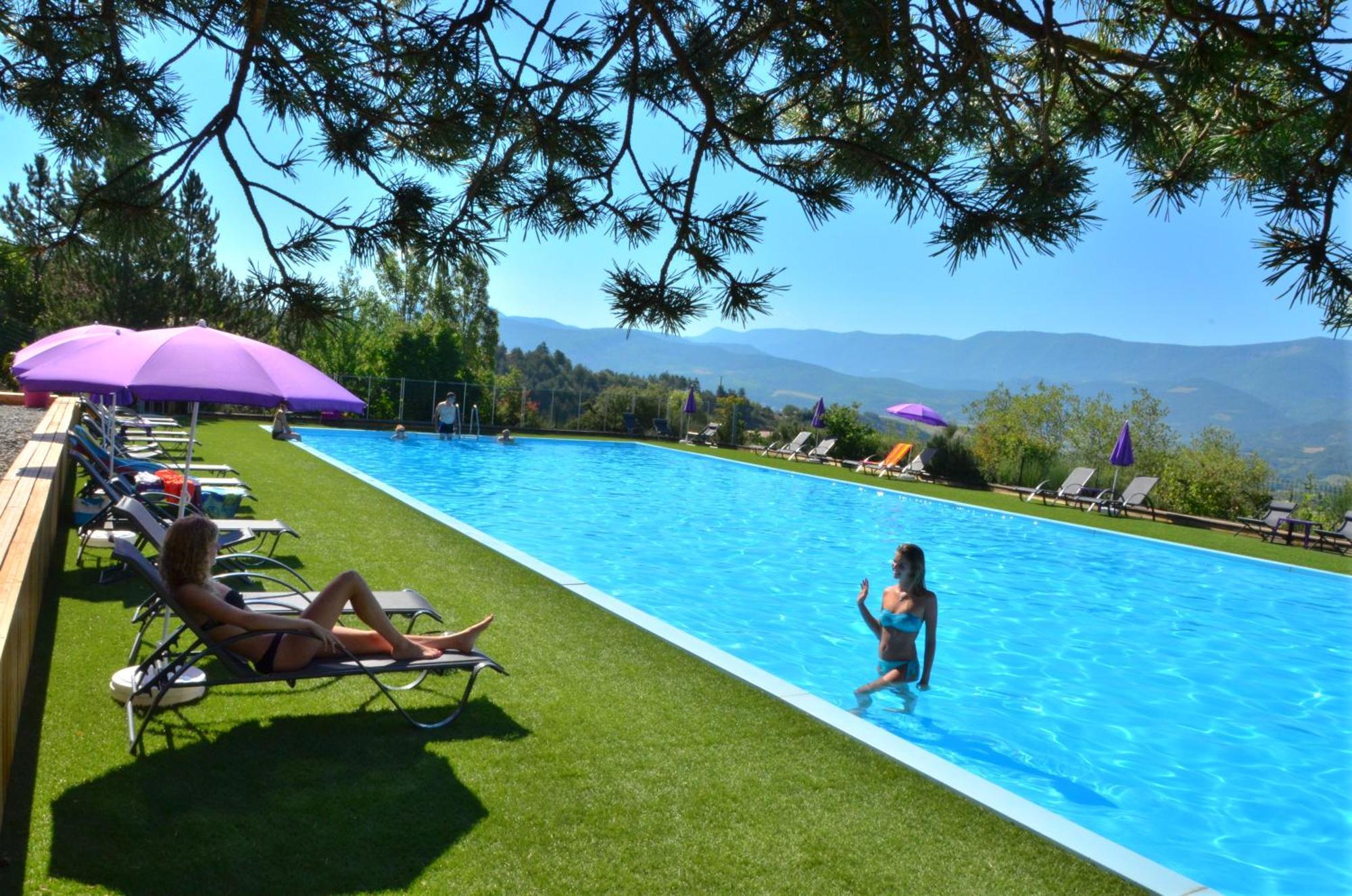Camping Les Hauts De Rosans Εξωτερικό φωτογραφία