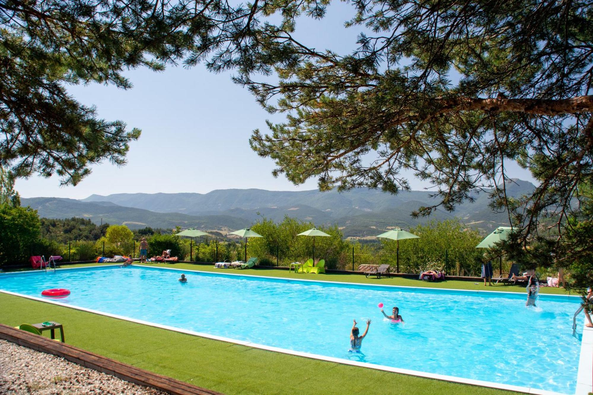Camping Les Hauts De Rosans Εξωτερικό φωτογραφία